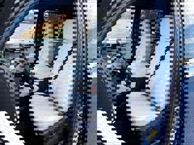 New 2026 Chevrolet Suburban Premier image 10