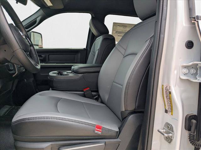 New 2025 RAM 5500 Tradesman AWD/4WD image 4