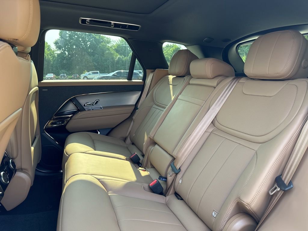 New 2024 Land Rover Range Rover Sport SE image 14