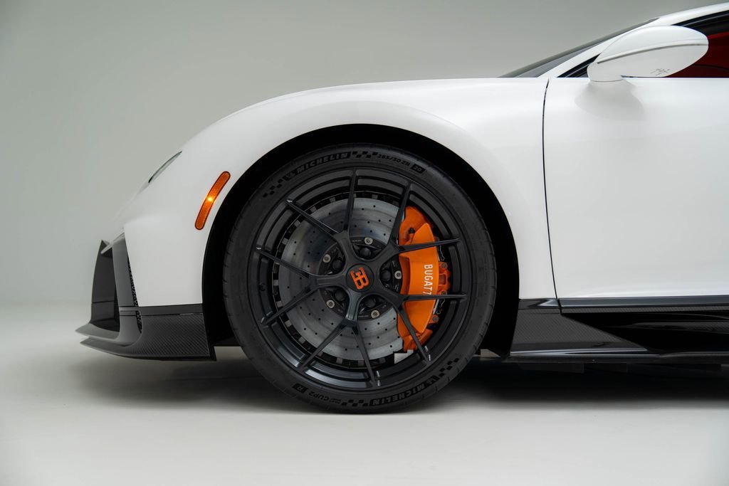 Used 2022 Bugatti Chiron Pur Sport image 61