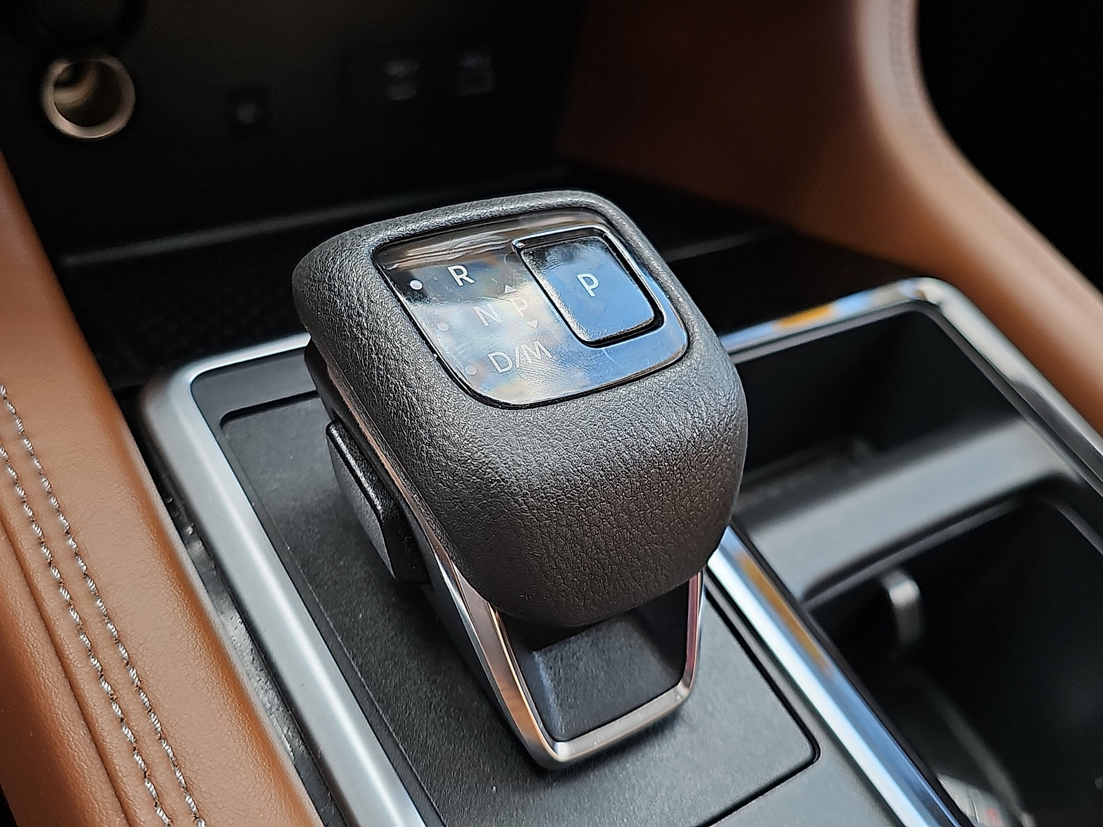 Certified 2022 Nissan Pathfinder Platinum w/ Lighting Package (N93) image 18