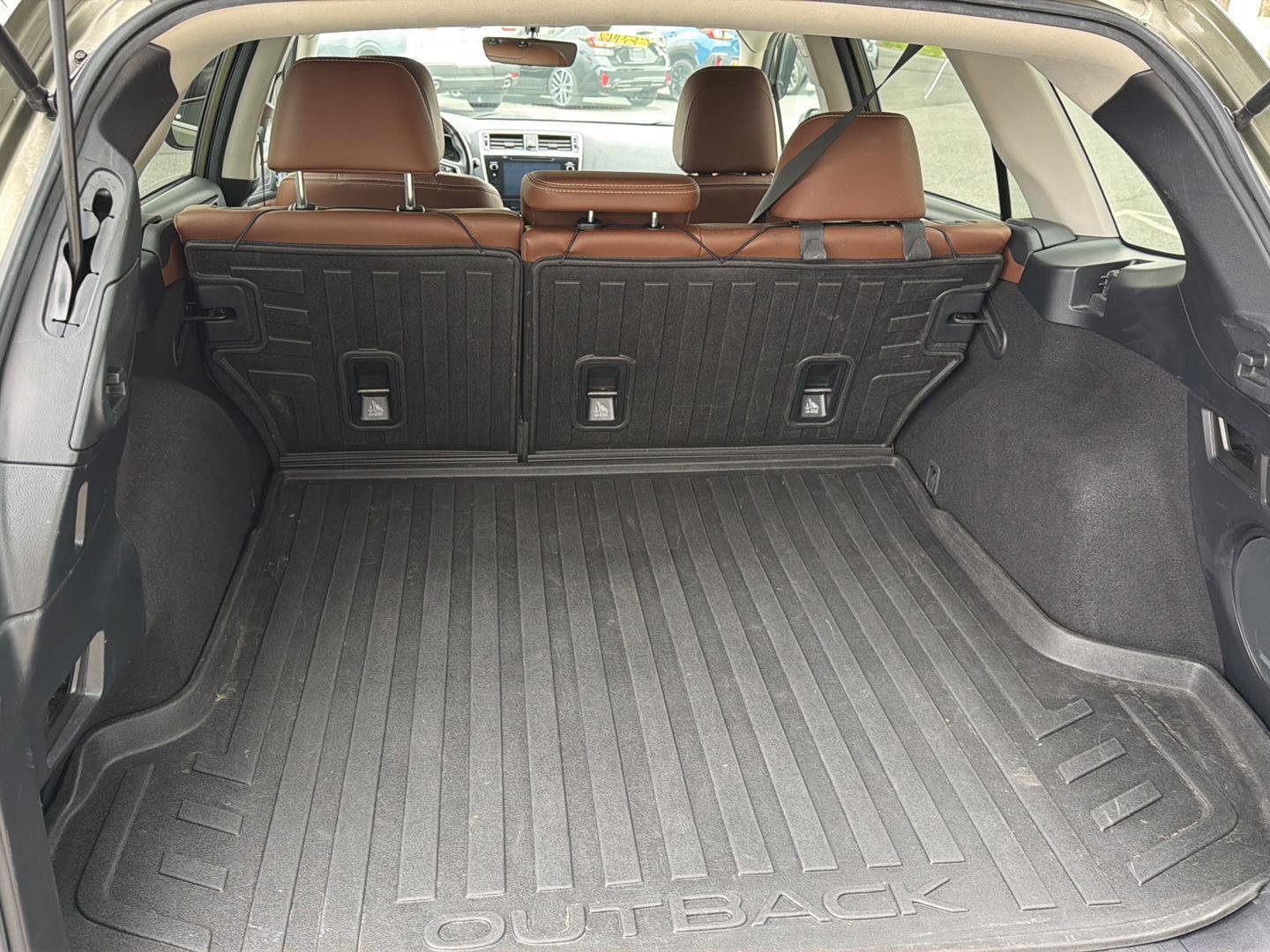 Used 2019 Subaru Outback 2.5i Touring image 9