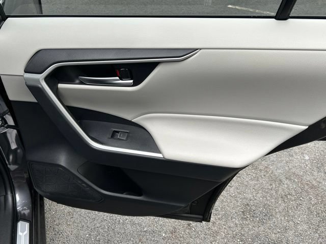 Certified 2025 Toyota RAV4 XLE AWD/4WD image 39