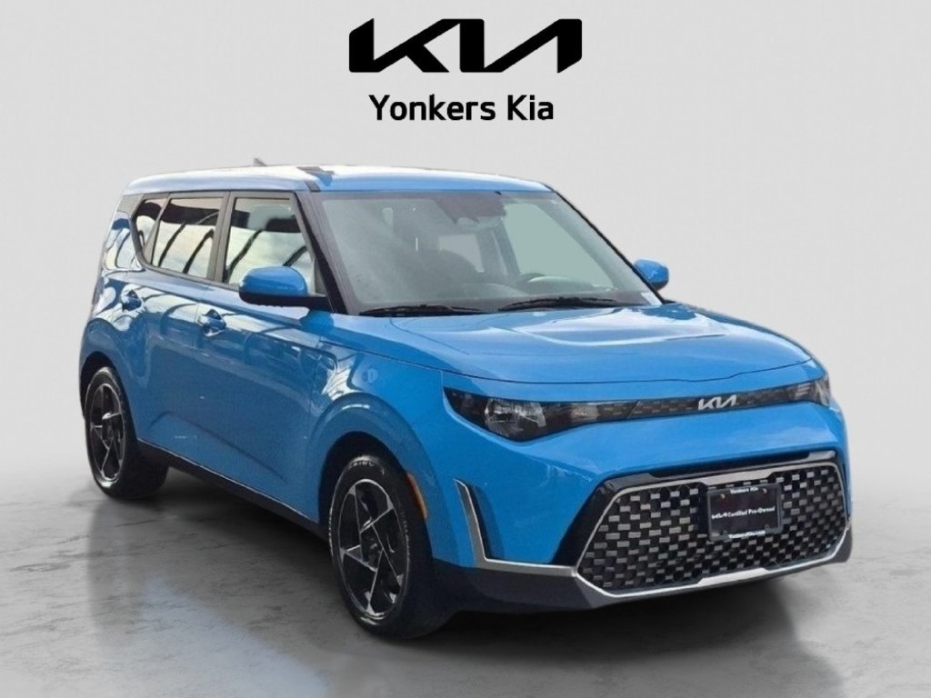 Certified 2023 Kia Soul EX FWD image 3