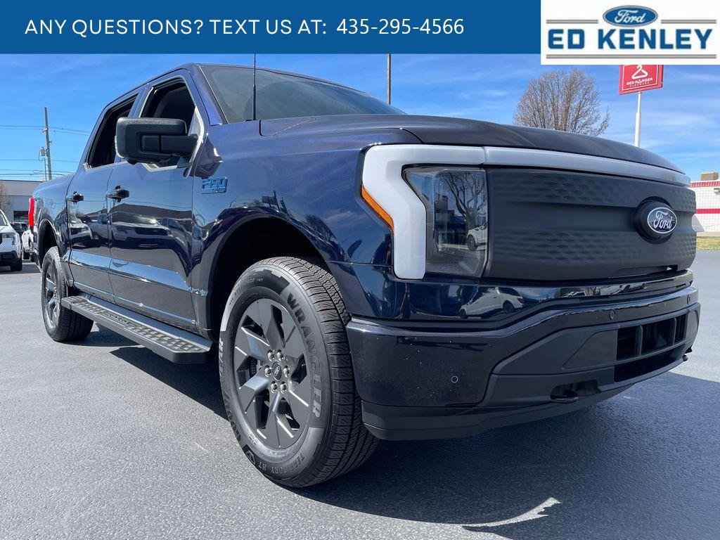 Used 2025 Ford F150 Lightning Flash image 29