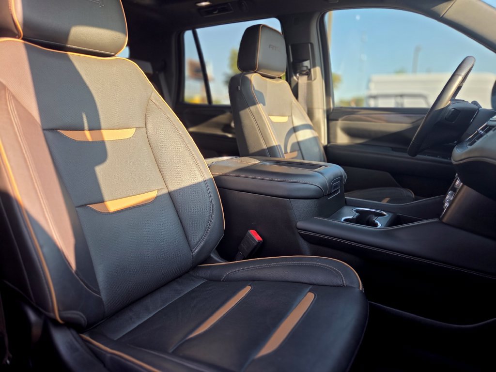 Used 2022 GMC Yukon AT4 AWD/4WD image 11