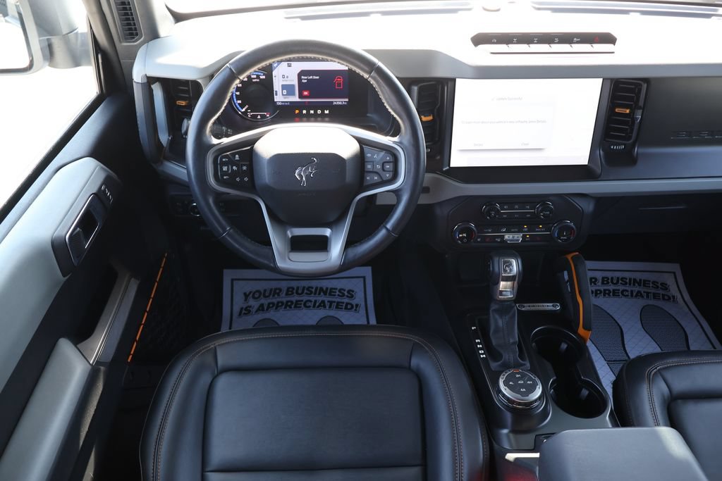 Used 2022 Ford Bronco Badlands AWD/4WD image 6