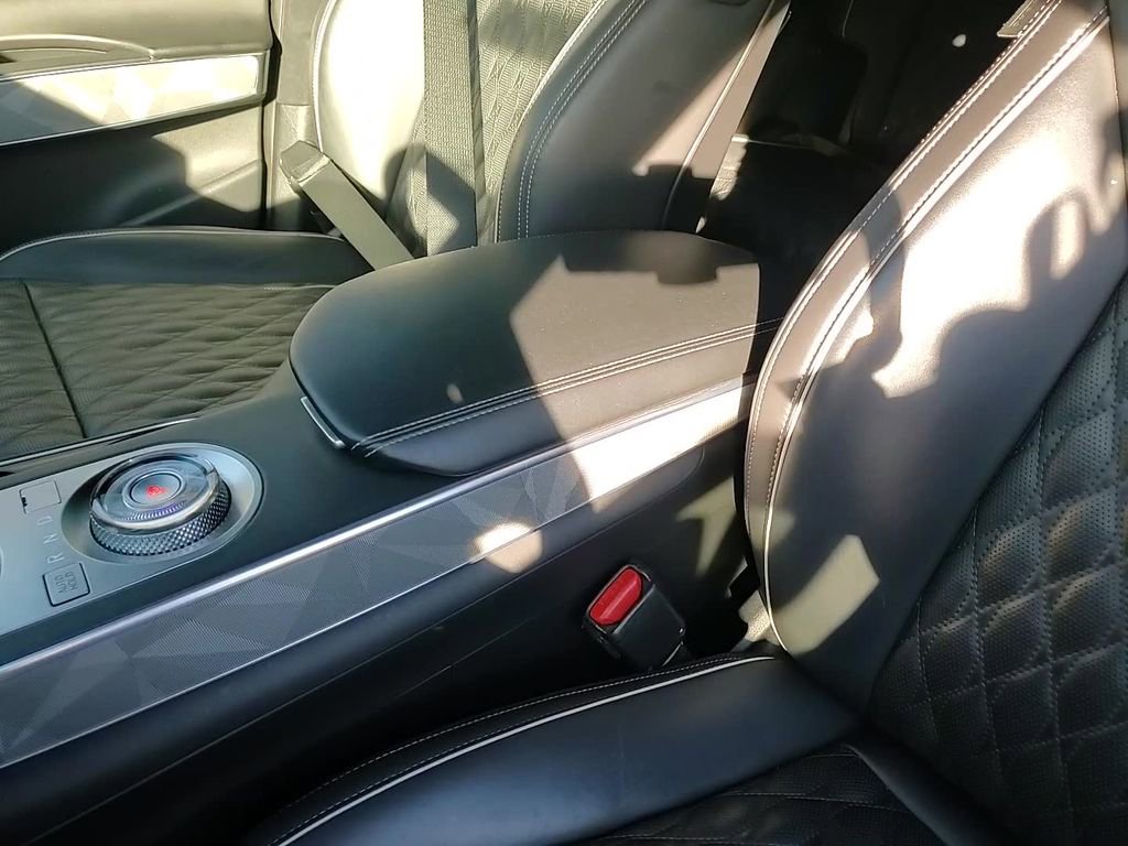 Used 2023 Genesis GV70 3.5T Sport w/ Sport Advanced Package image 18