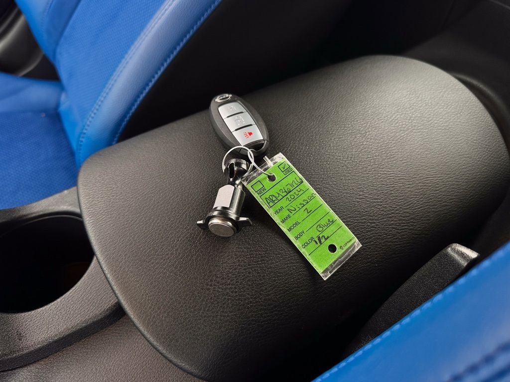 Used 2024 Nissan Z Performance w/ Floor Mat Package RWD image 30