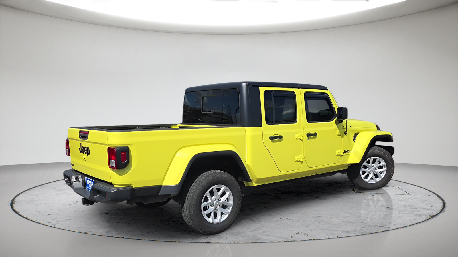 Used 2023 Jeep Gladiator Sport AWD/4WD image 6