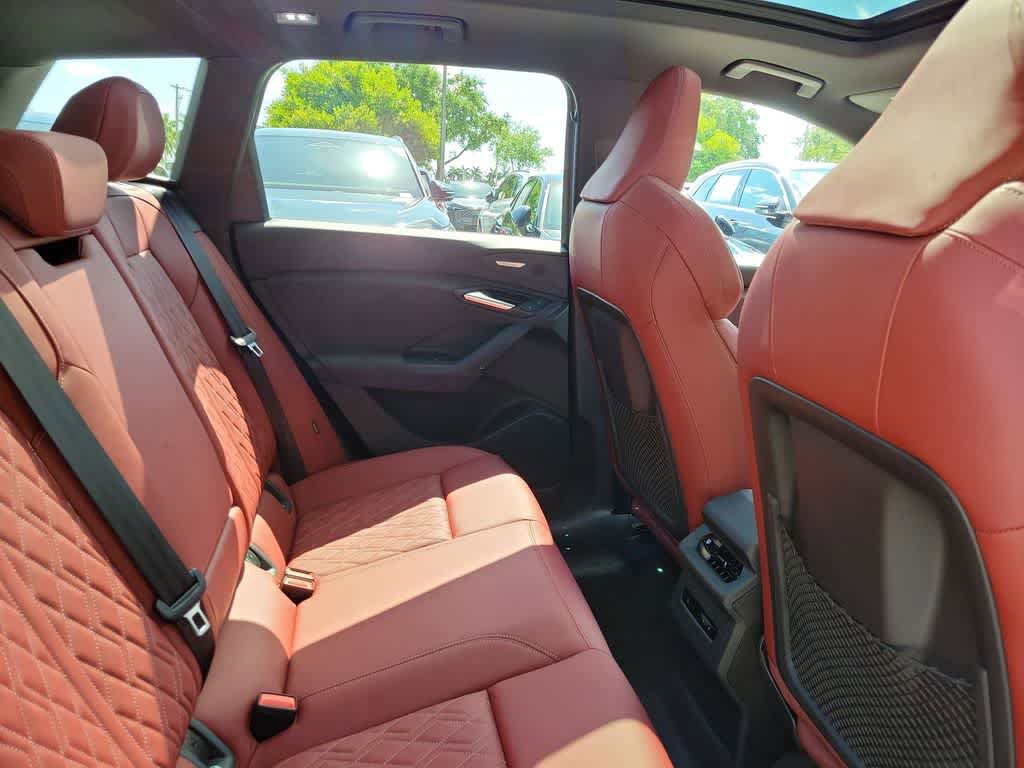 New 2027 Audi SQ6 e-tron Prestige AWD/4WD image 21
