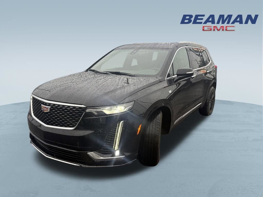 Used 2025 Cadillac XT6 Luxury image 3