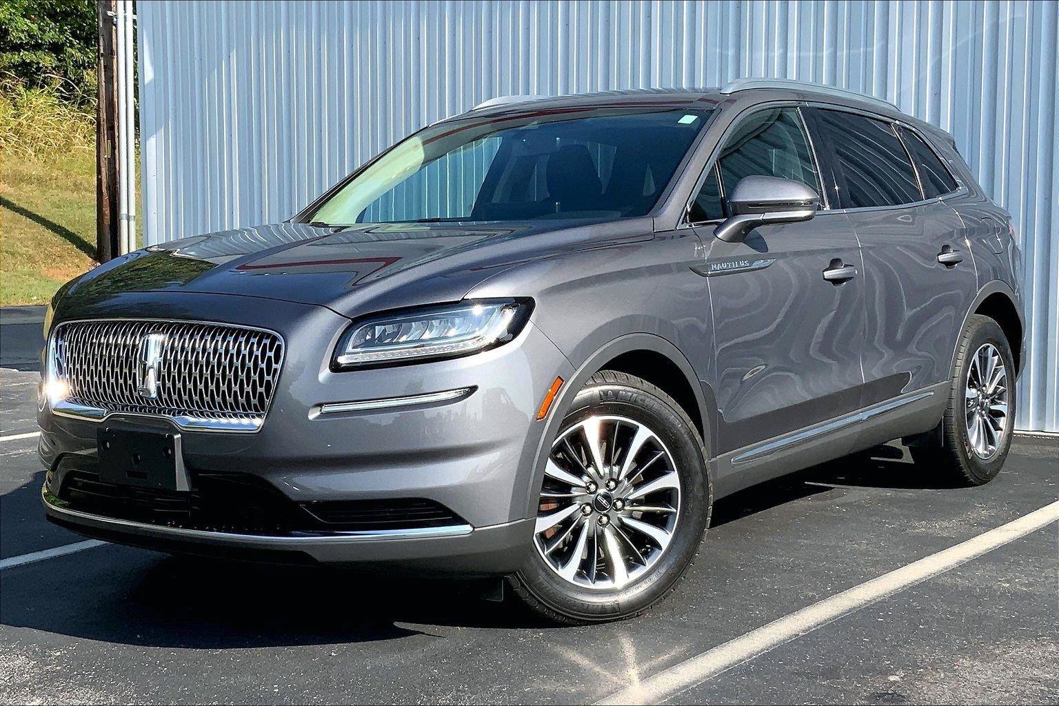 Used 2023 Lincoln Nautilus Reserve AWD/4WD image 1