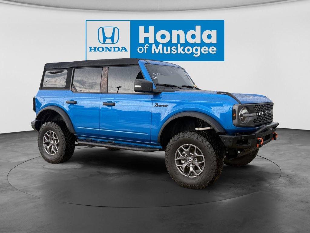 Used 2024 Ford Bronco Badlands AWD/4WD image 2