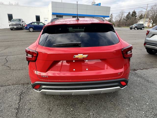 New 2026 Chevrolet Trax LT w/ Driver Confidence Package image 4