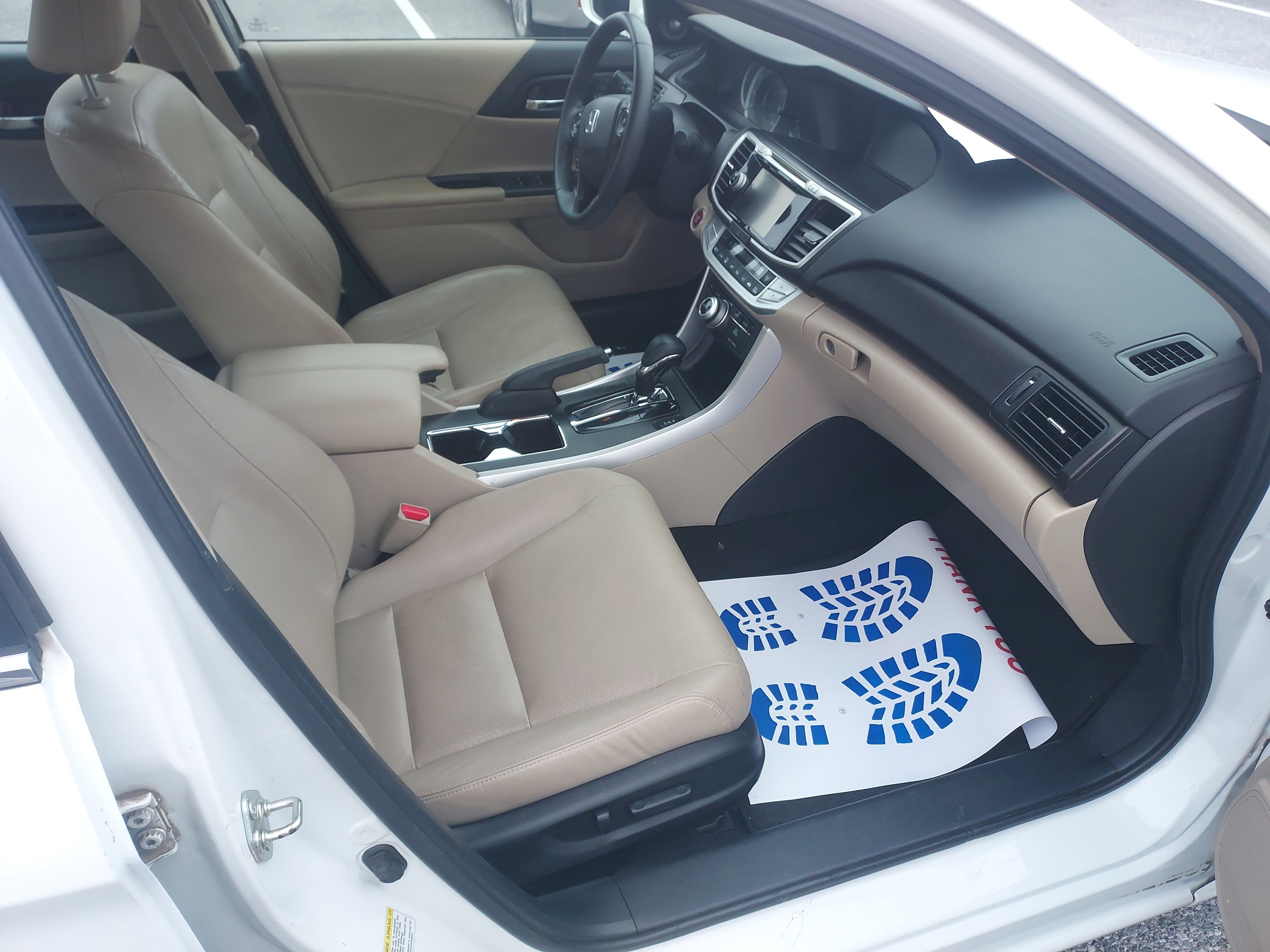 Used 2014 Honda Accord EX-L image 25