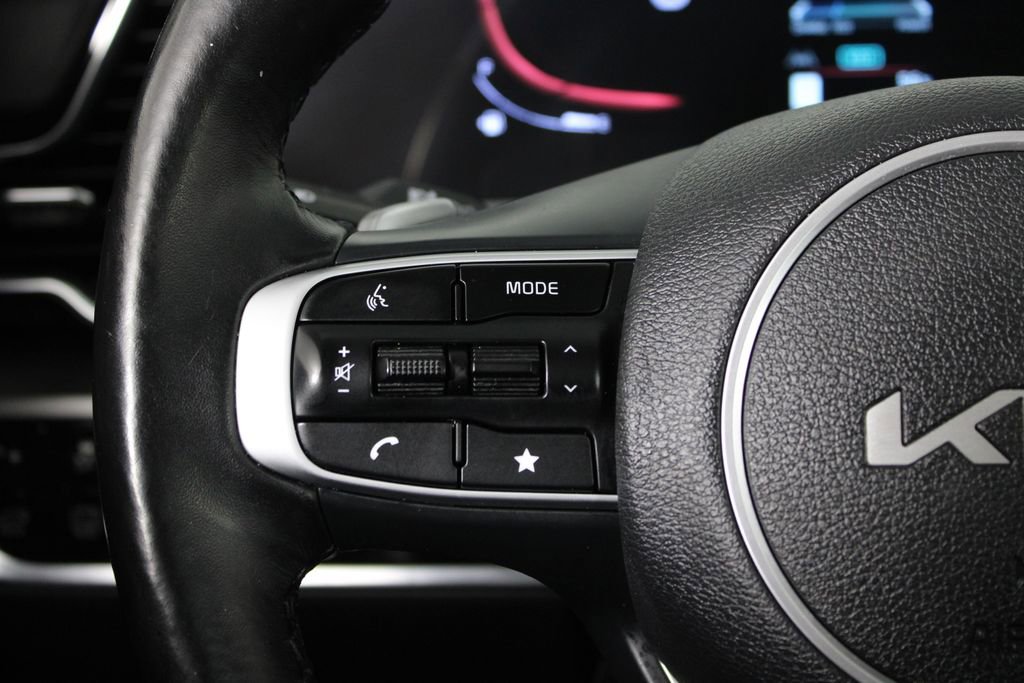Used 2023 Kia Sportage EX w/ EX Premium Package image 28
