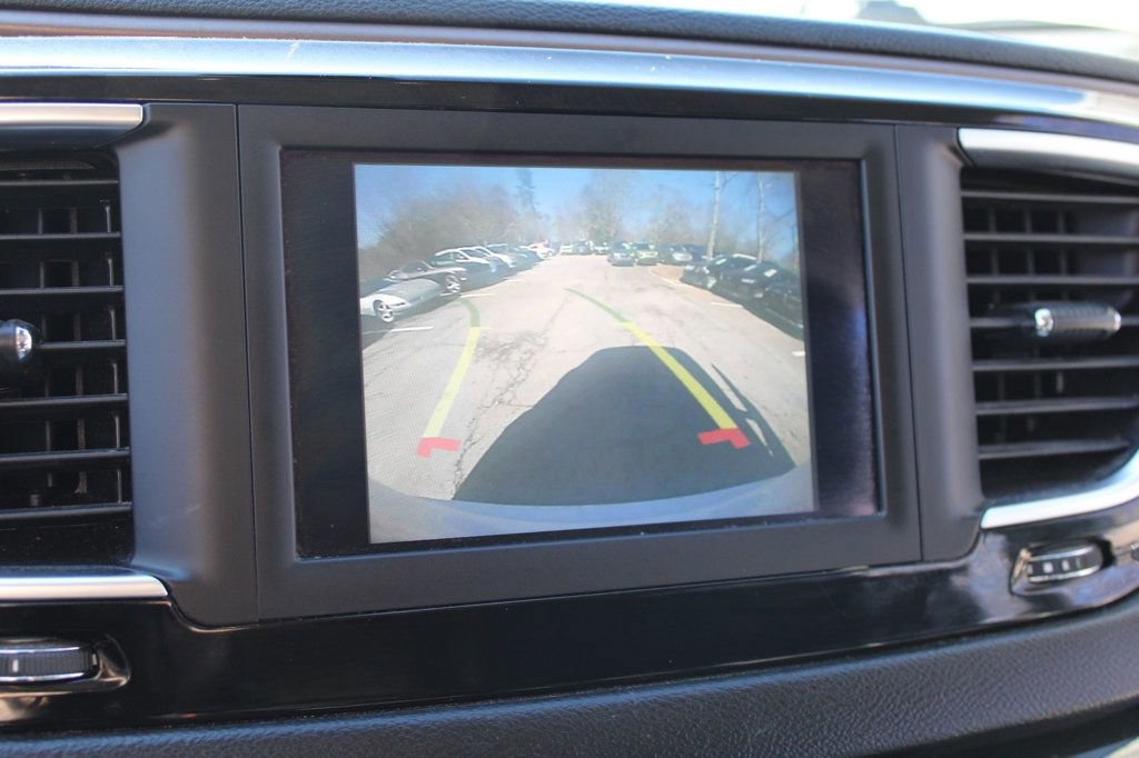 Used 2020 Chrysler Voyager Lxi image 13