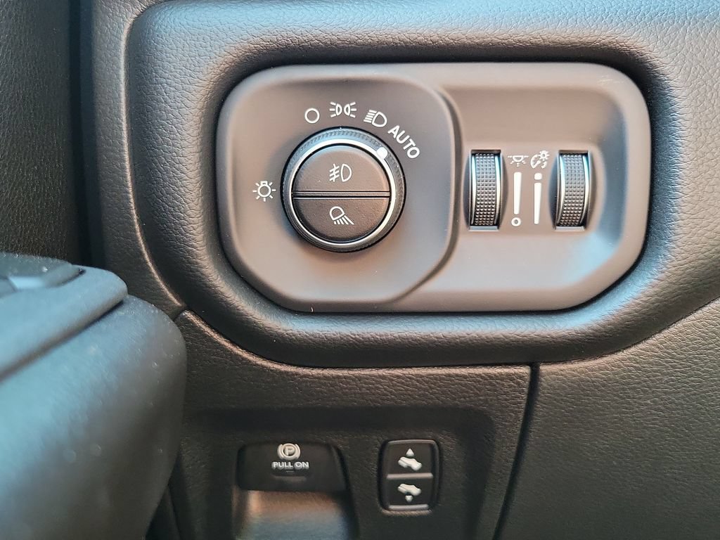 New 2026 RAM 1500 Big Horn AWD/4WD image 25