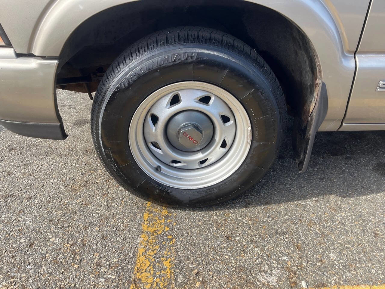 Used 1998 GMC Sonoma SL image 17