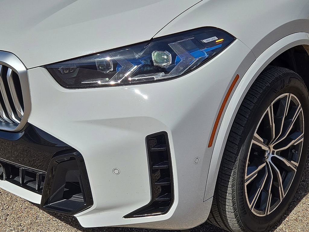 Used 2026 BMW X5 sDrive40i image 10