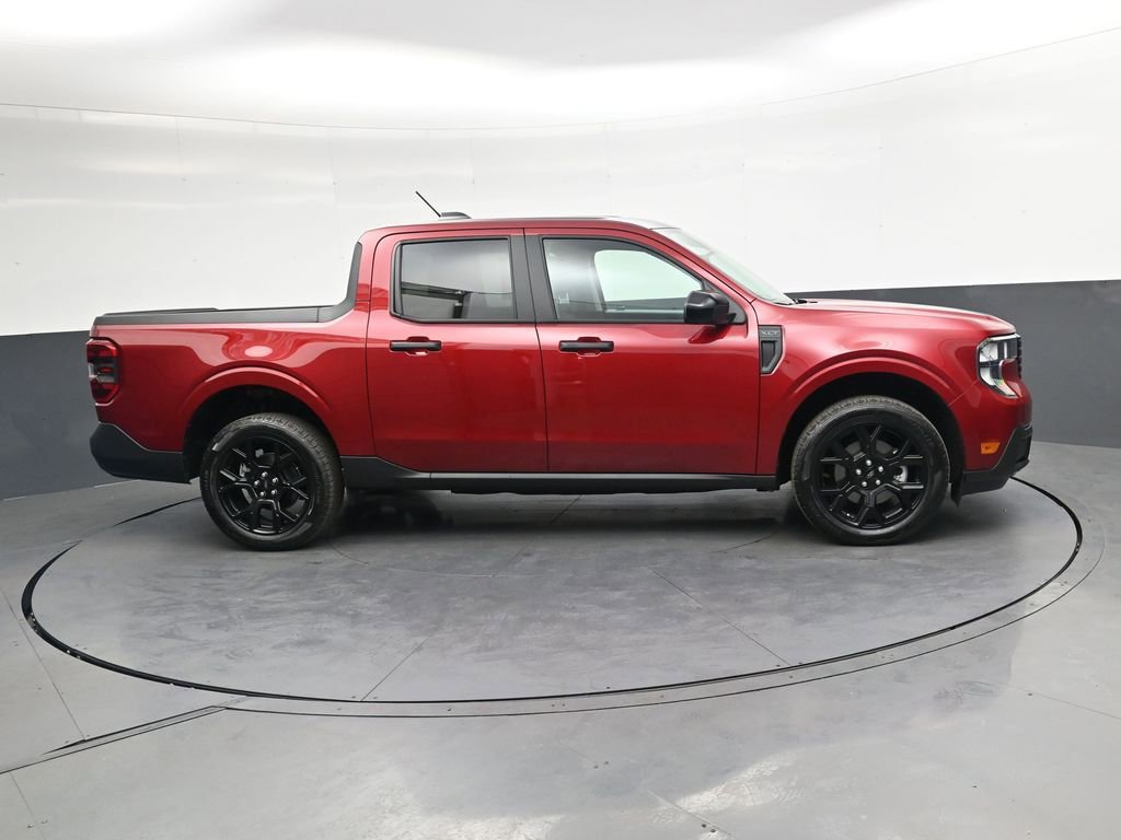 Used 2025 Ford Maverick XLT w/ Equipment Group 301A AWD/4WD image 3