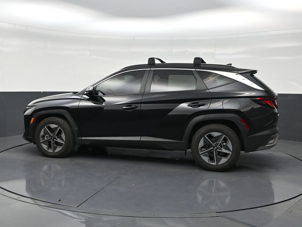 Used 2026 Hyundai Tucson SEL FWD image 2