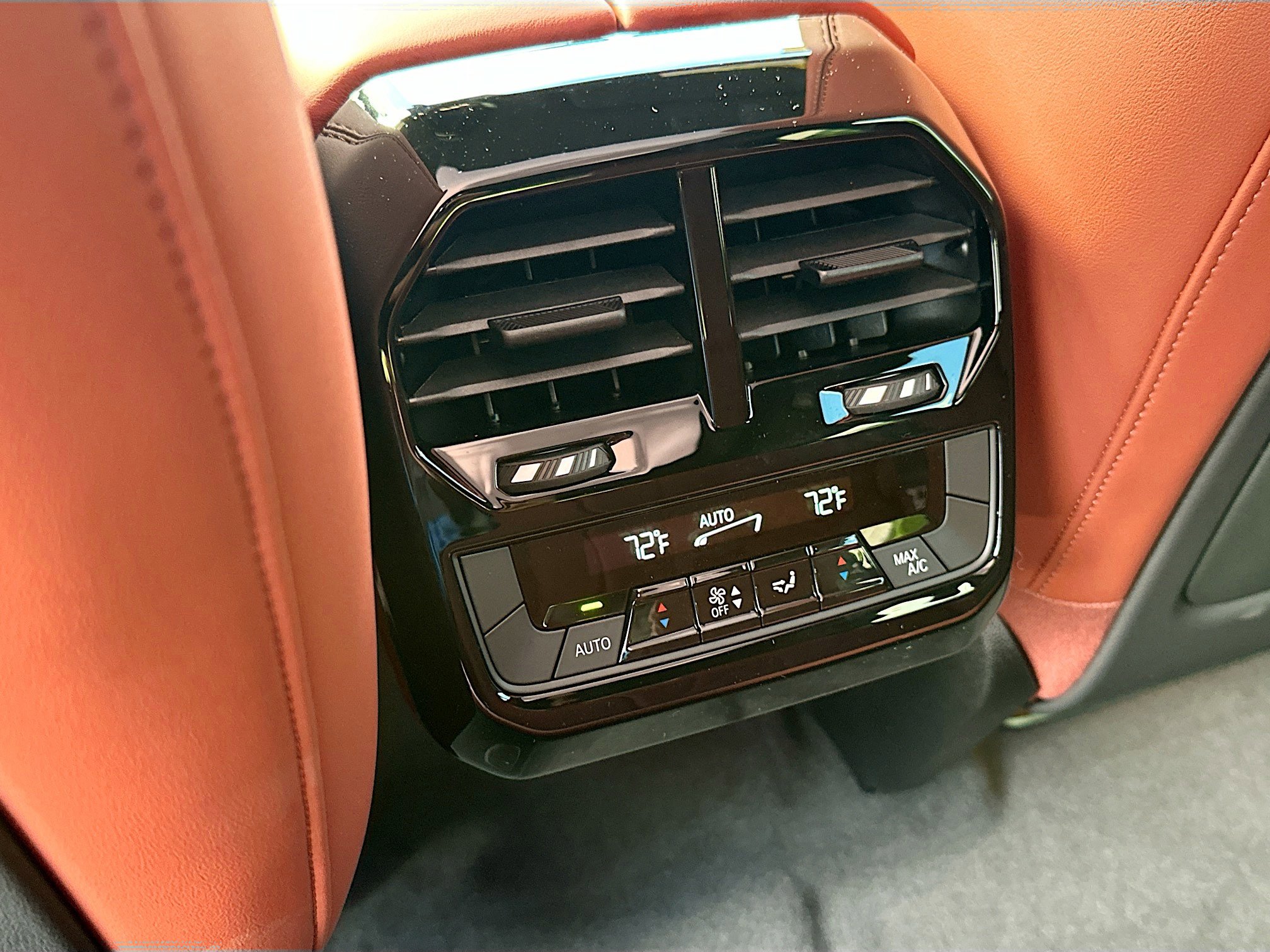 New 2026 BMW iX xDrive60 w/ M Sport Package image 19