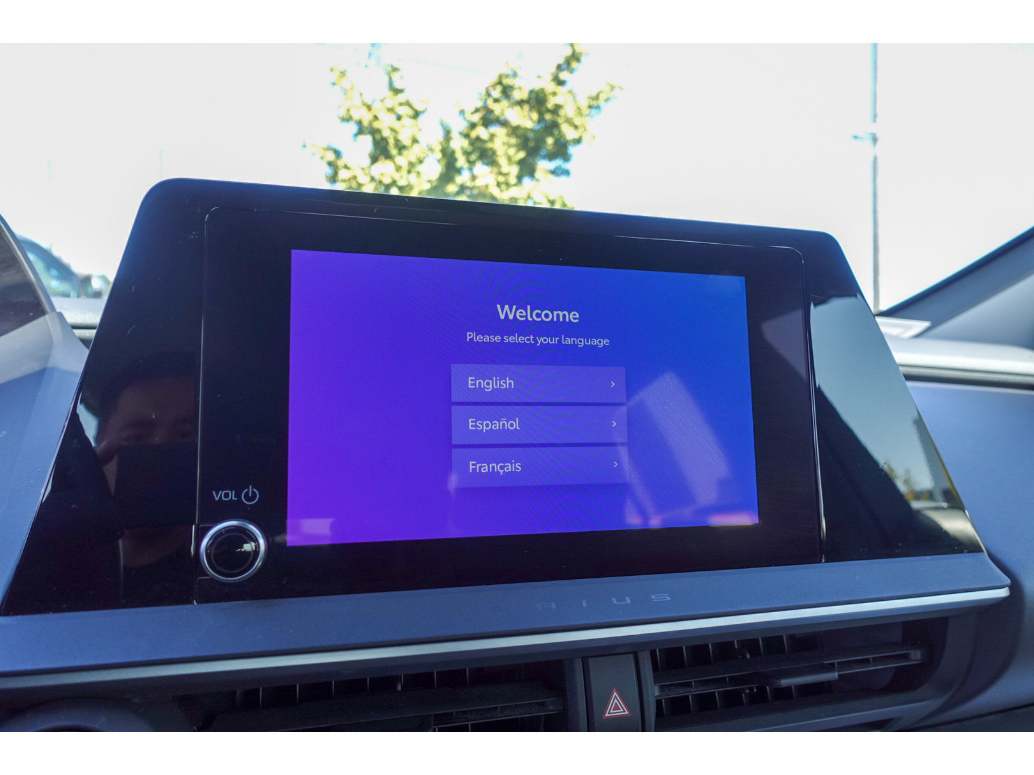 Used 2024 Toyota Prius LE FWD image 16