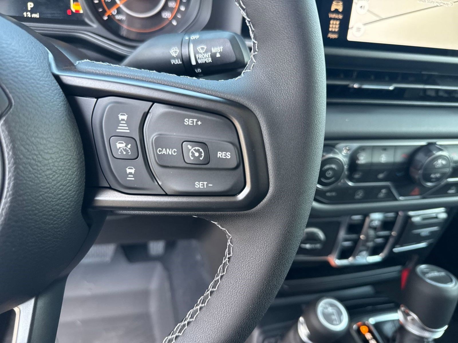 New 2025 Jeep Gladiator Sport image 29