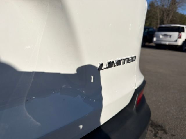 Used 2019 Jeep Cherokee Limited image 10
