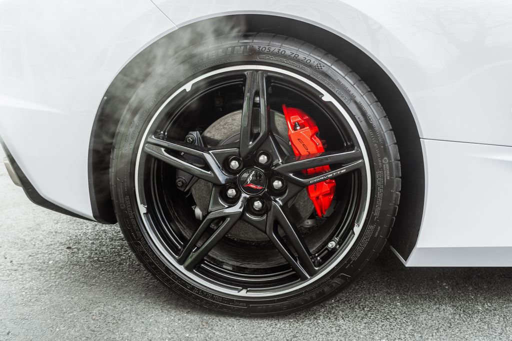 Used 2024 Chevrolet Corvette Stingray Premium Cpe w/ Battery Protection Package image 34