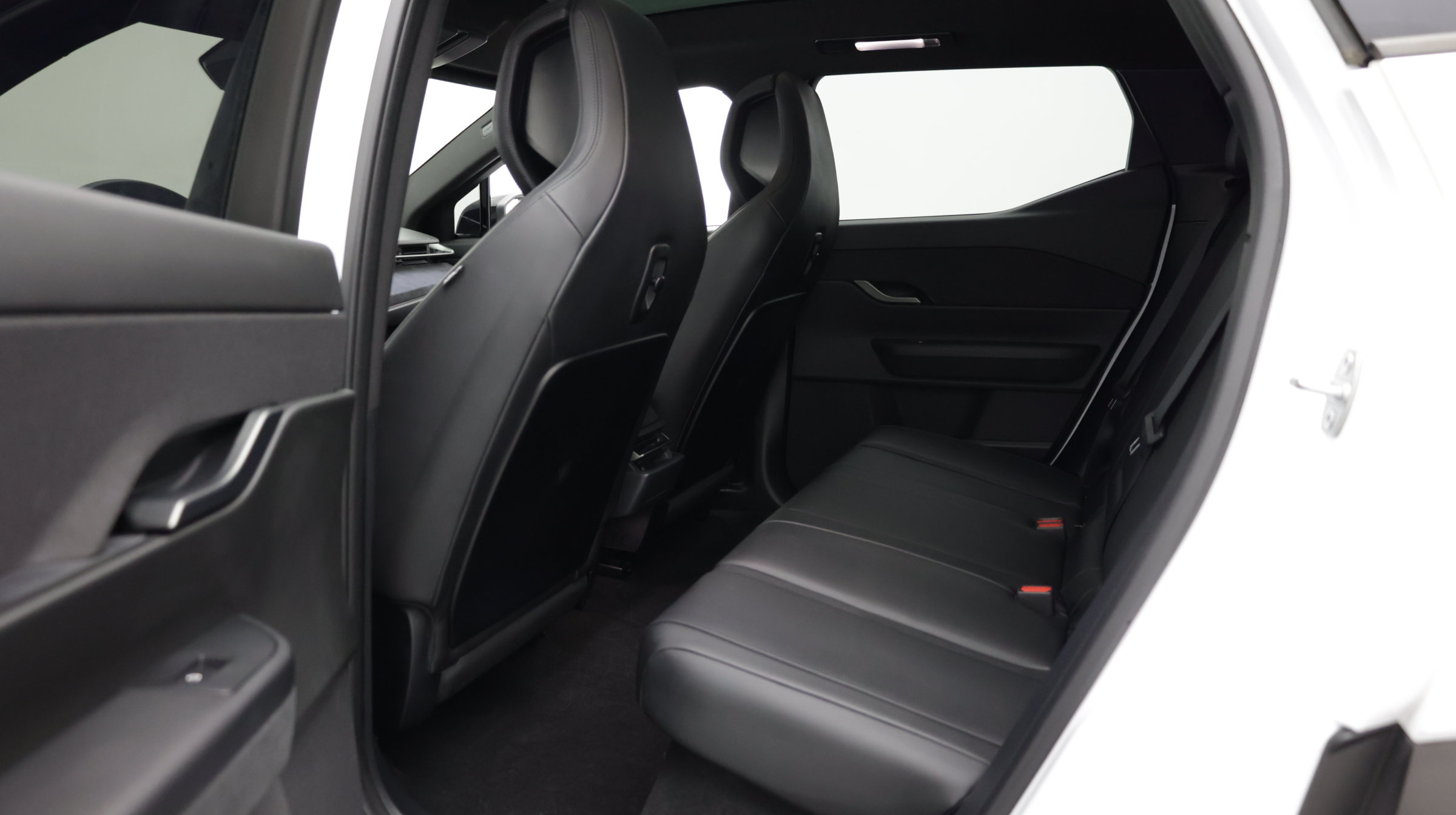 Used 2023 Fisker Ocean Sport FWD image 34