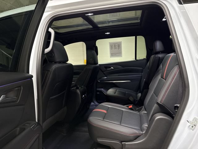 Used 2026 Chevrolet Traverse RS w/ LPO, Floor Liner Package AWD/4WD image 24