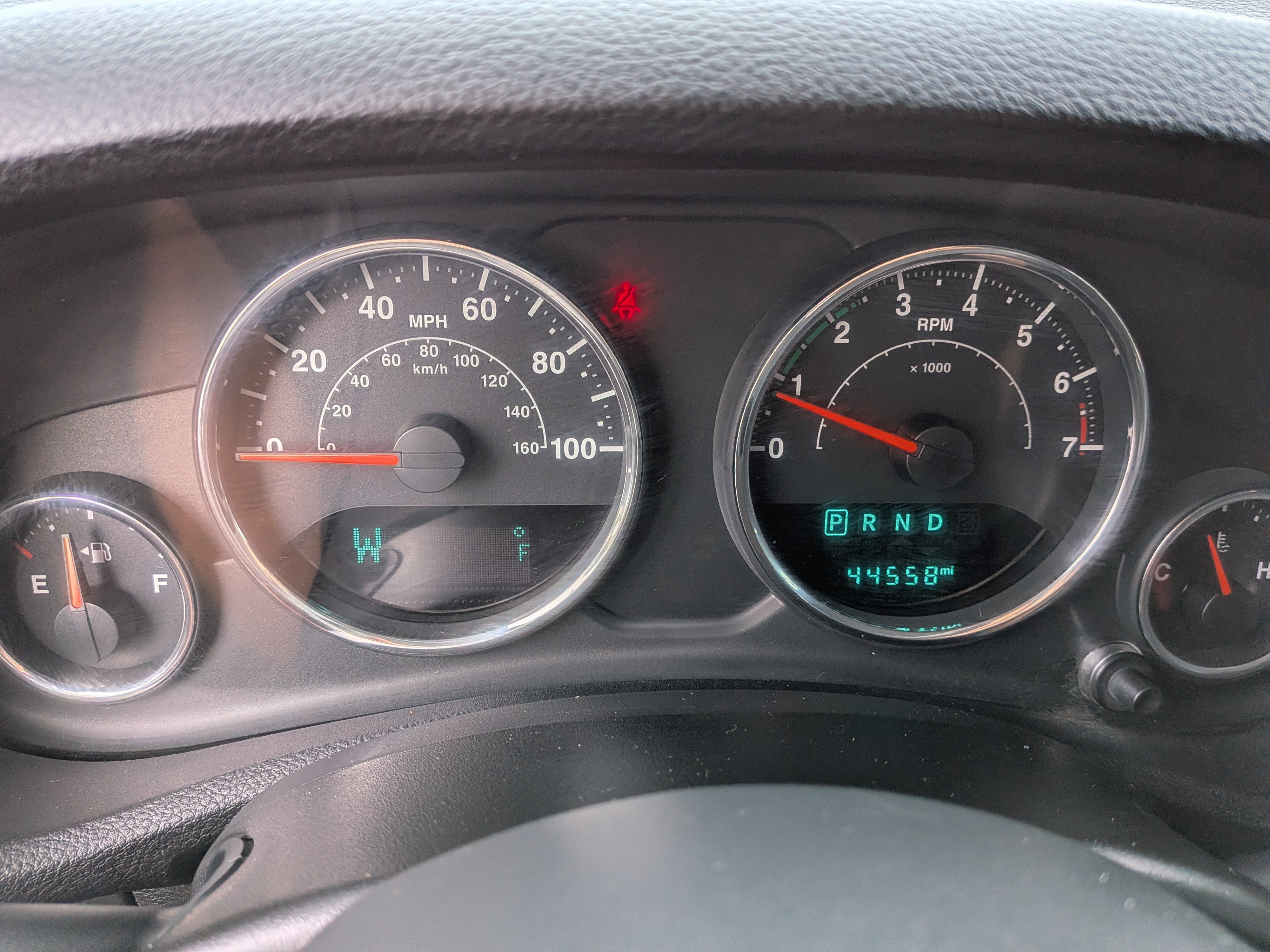 Used 2016 Jeep Wrangler Unlimited Sport w/ Connectivity Group AWD/4WD image 27