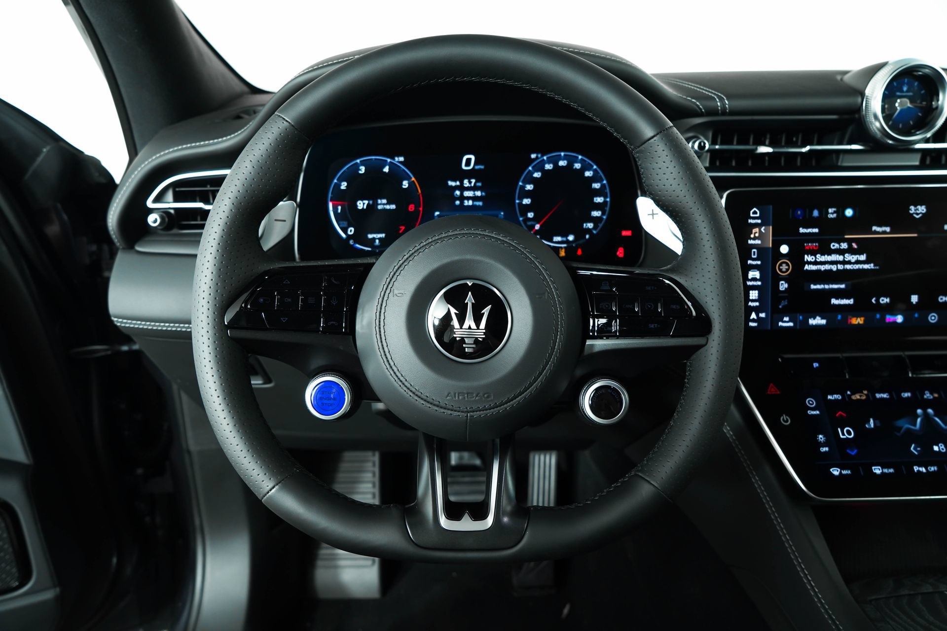 Used 2025 Maserati Grecale GT AWD/4WD image 22