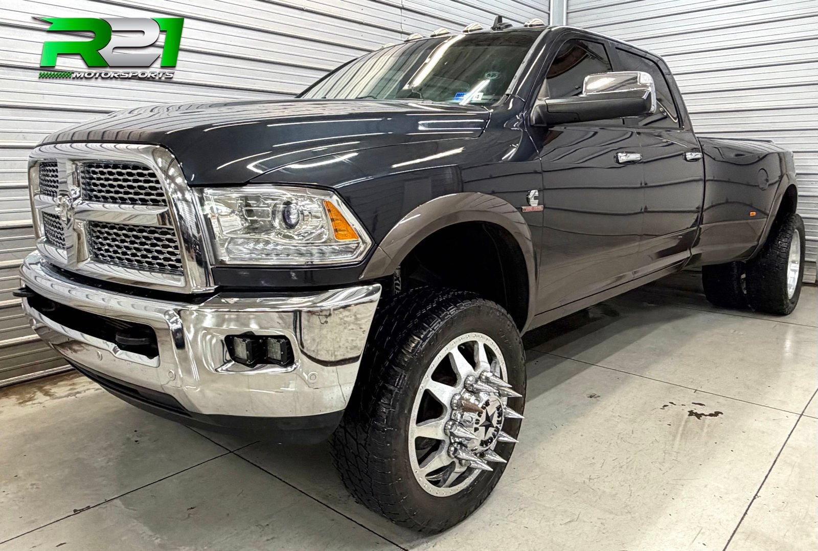 Used 2017 RAM 3500 Laramie AWD/4WD image 1