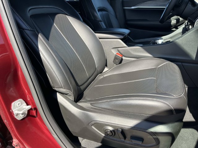 Certified 2025 Jeep Grand Cherokee Limited w/ Luxury Tech Group II RWD image 24