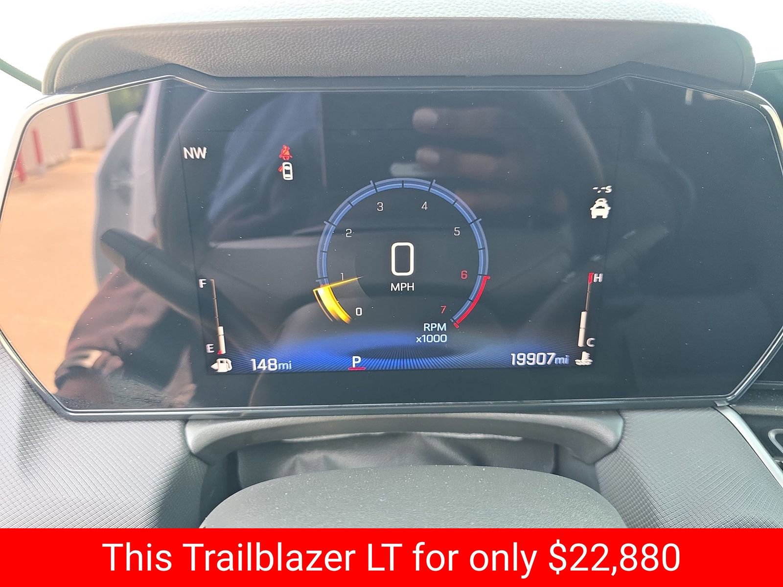 Used 2025 Chevrolet TrailBlazer LT FWD image 24