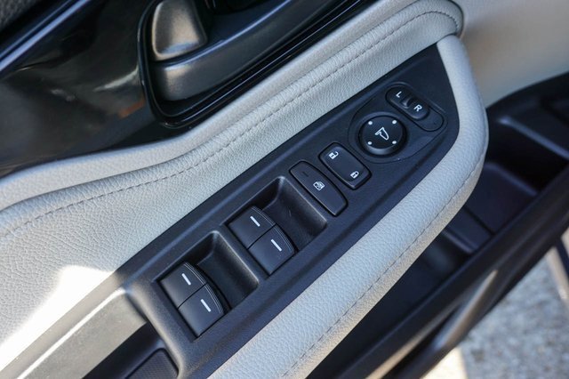Used 2025 Honda Odyssey Touring image 11