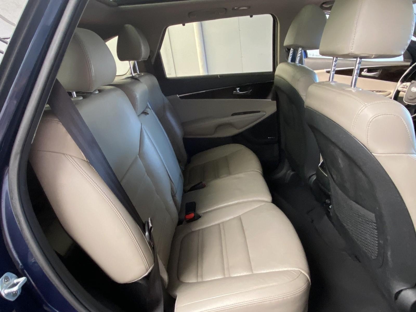 Used 2019 Kia Sorento EX w/ EX Touring Package AWD/4WD image 13