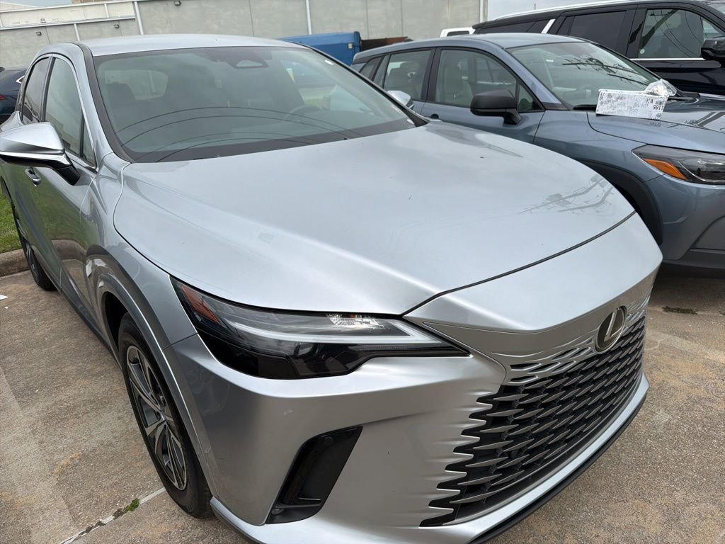 Used 2025 Lexus RX 350 FWD w/ Technology Package image 6