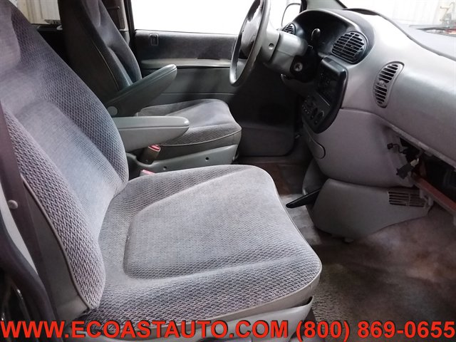 Used 1997 Dodge Caravan SE image 15