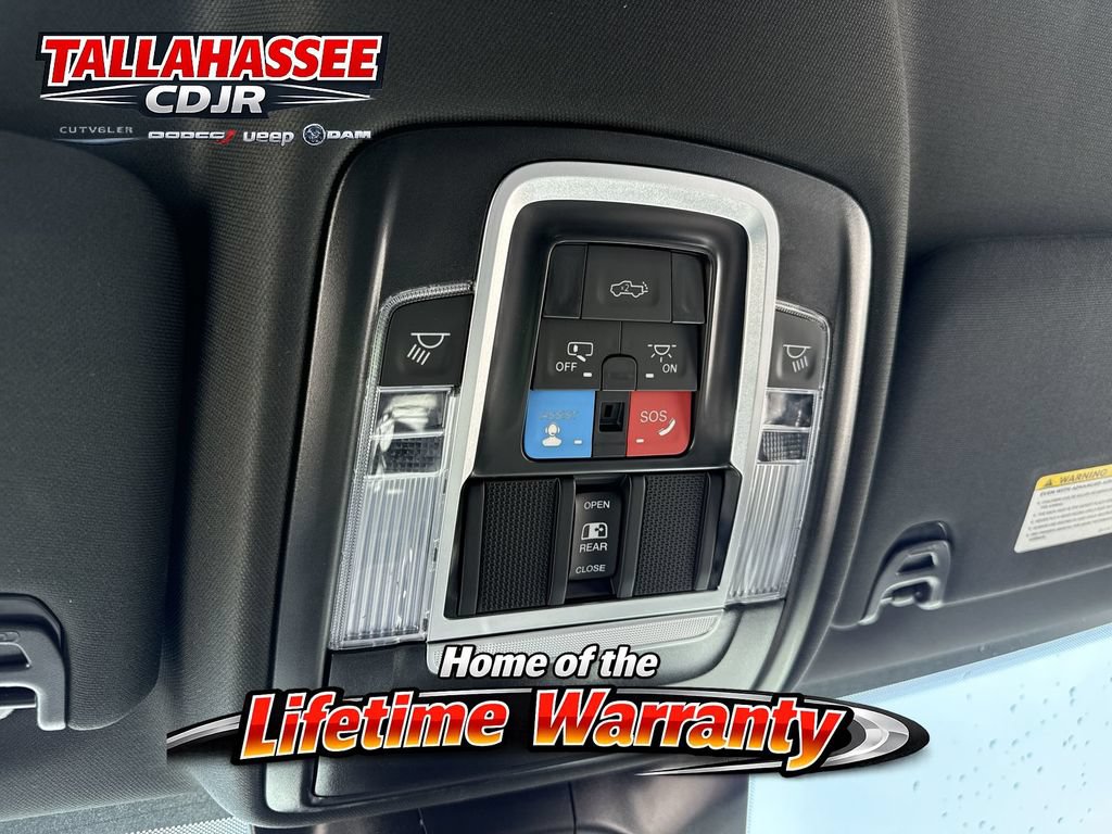 New 2026 RAM 2500 Limited AWD/4WD image 18