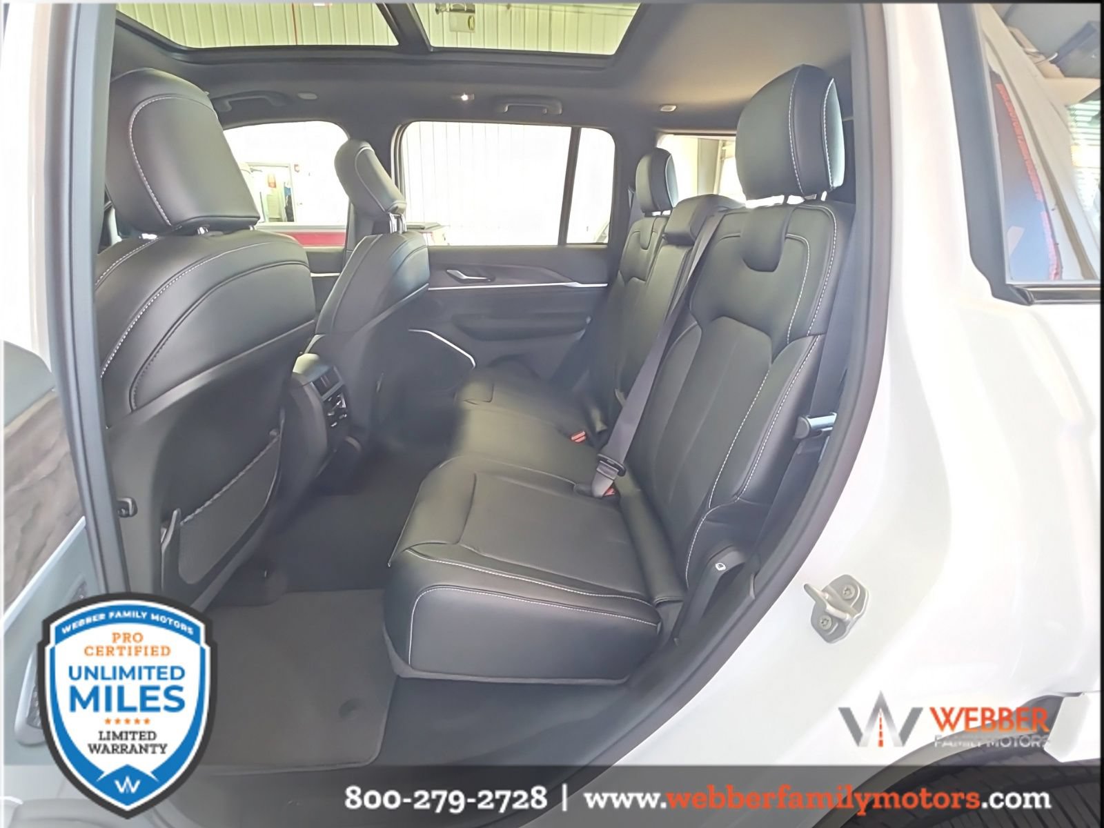 New 2026 Jeep Grand Cherokee Limited AWD/4WD image 12