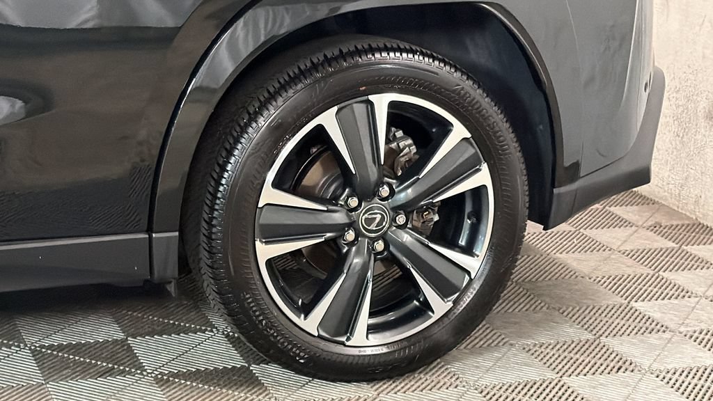 Certified 2025 Lexus UX 300h AWD w/ Accessory Package (Z2) image 5