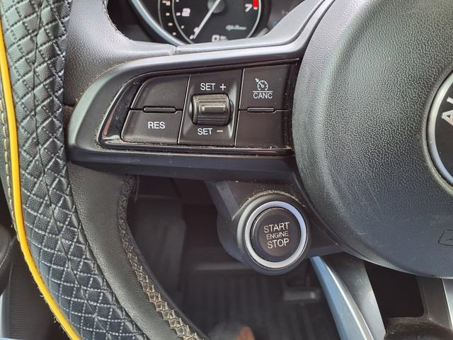 Used 2020 Alfa Romeo Giulia Ti image 23