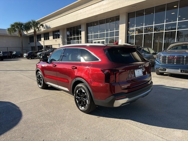 Used 2025 Kia Sorento S w/ Panoramic Sunroof Package image 4
