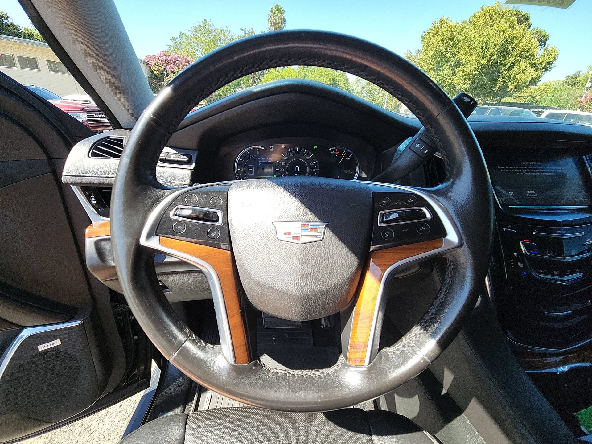 Used 2016 Cadillac Escalade ESV Premium AWD/4WD image 11