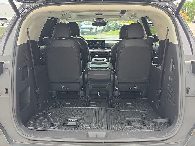 Certified 2025 Kia Carnival SX Prestige FWD image 6